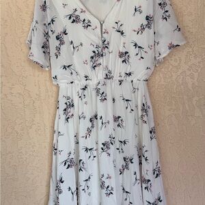 Sienna Sky White Ruffled Smocked Midi‎ Dress